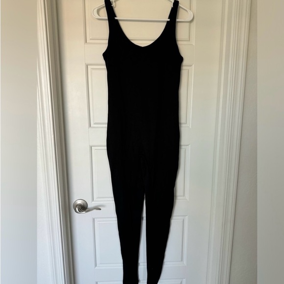 Lucy Bumpsuit - Picture 2 of 3